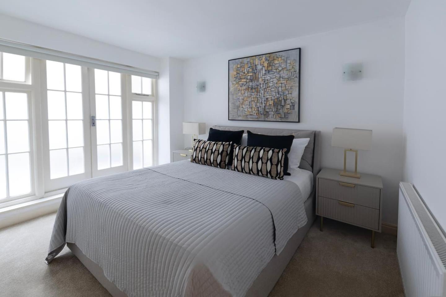 Apartment 2 Bedroom Regents Park Retreat *