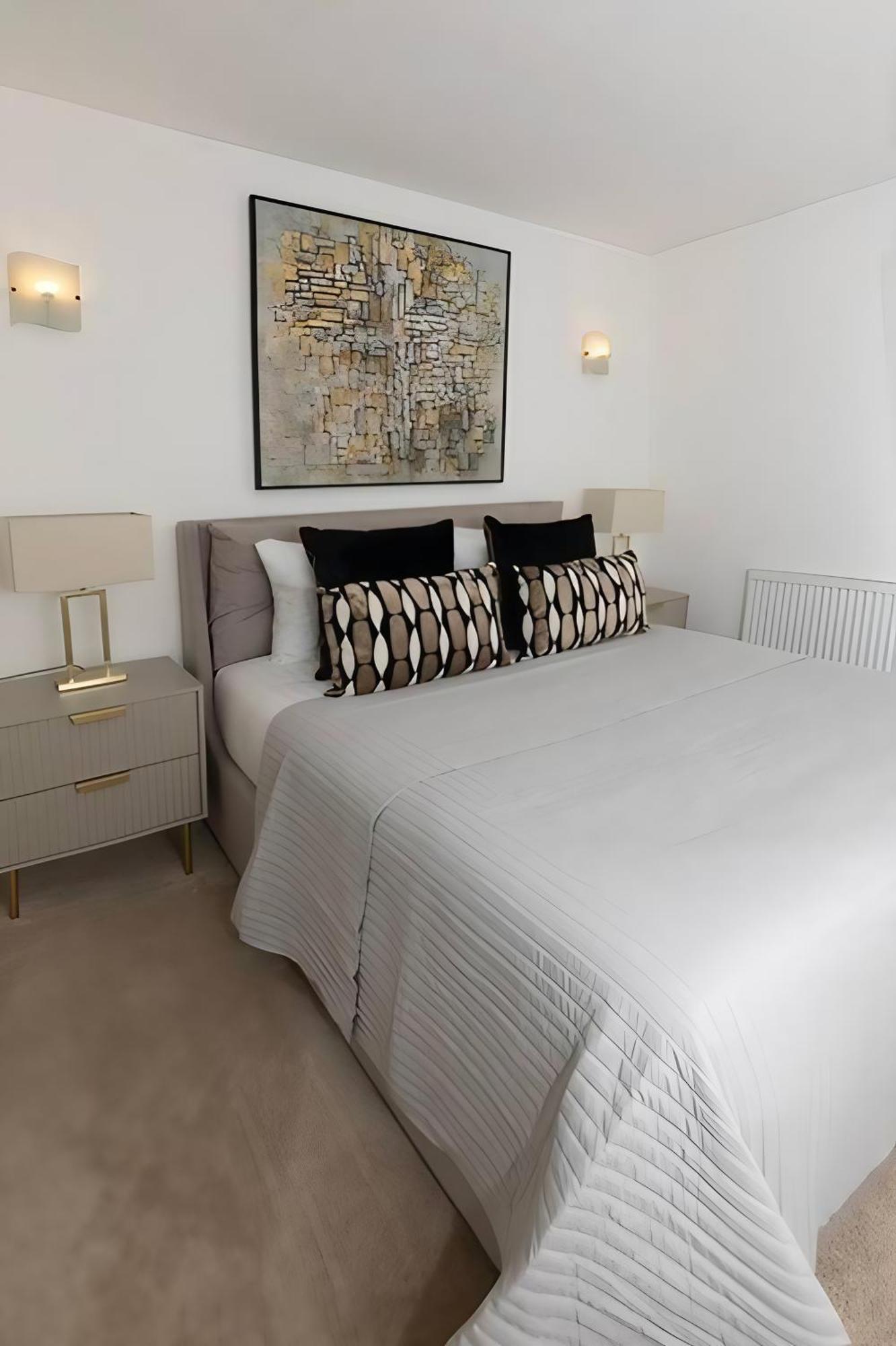 2 Bedroom Regents Park Retreat Apartment